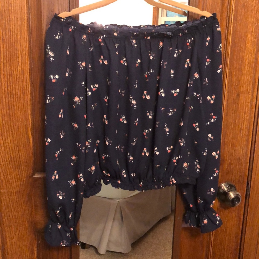 Barely Worn Arizona Off the Shoulder Floral Shirt
